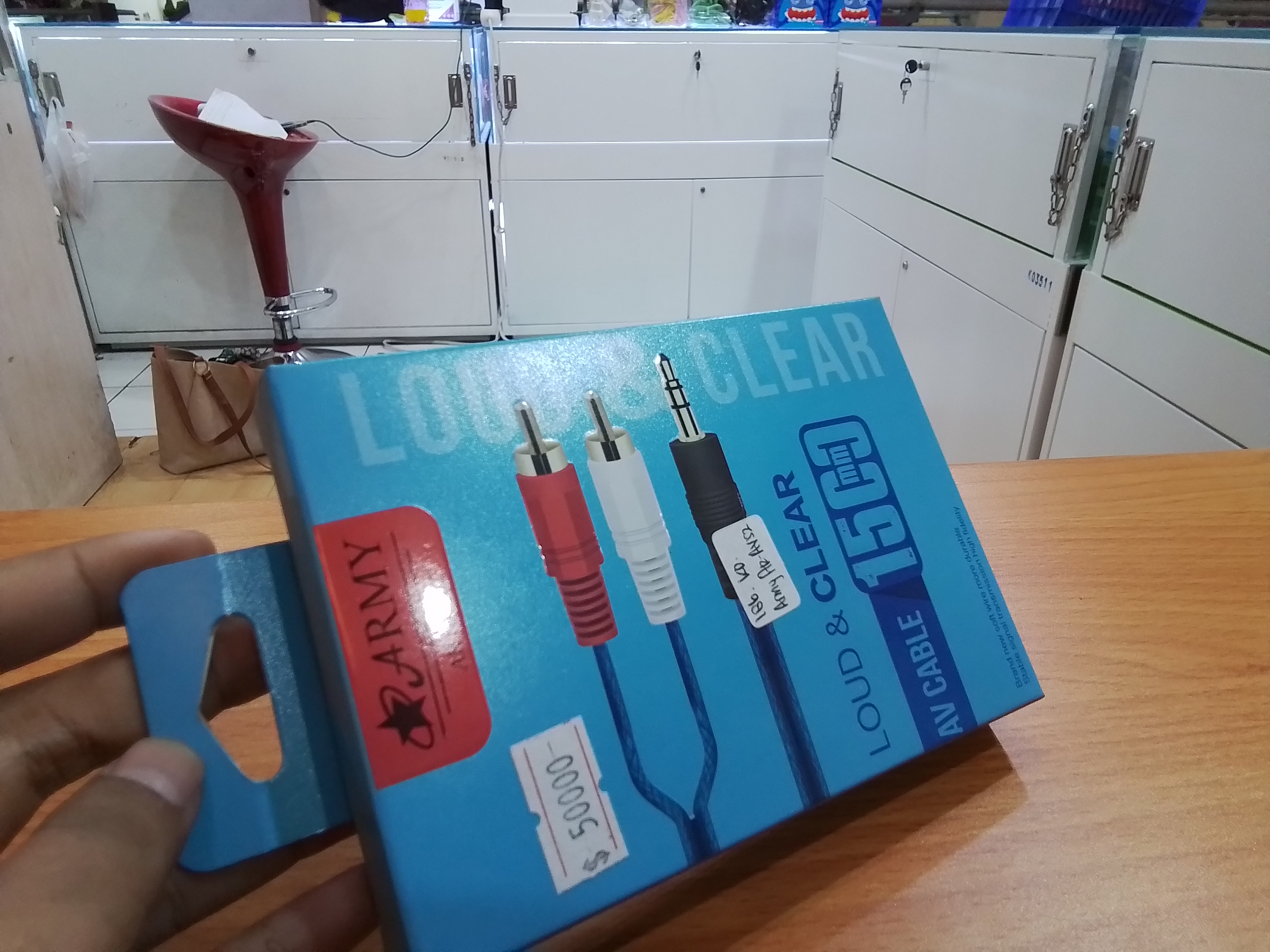 186 KABEL AUX ARMY AR-AV52