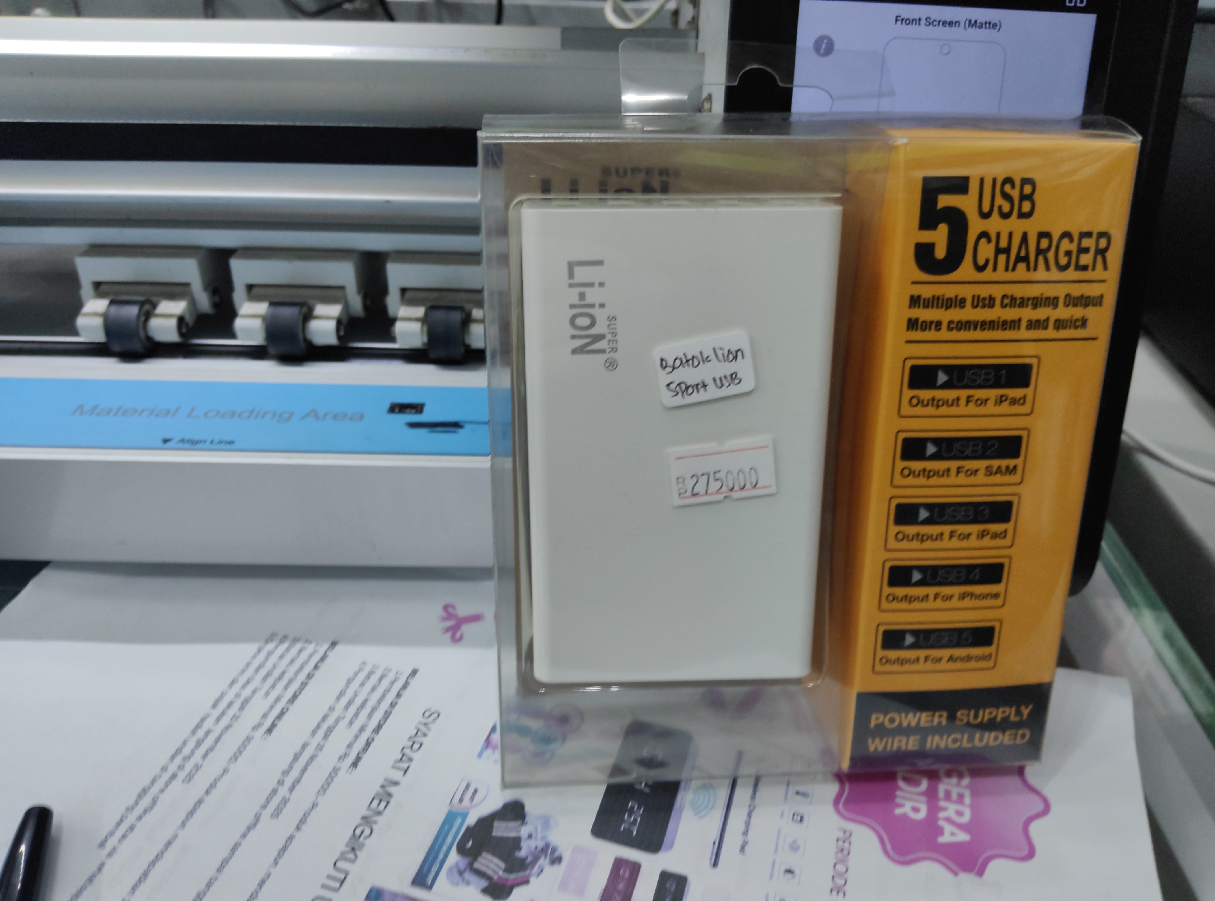 0561 LI-ION 5 USB CHARGER