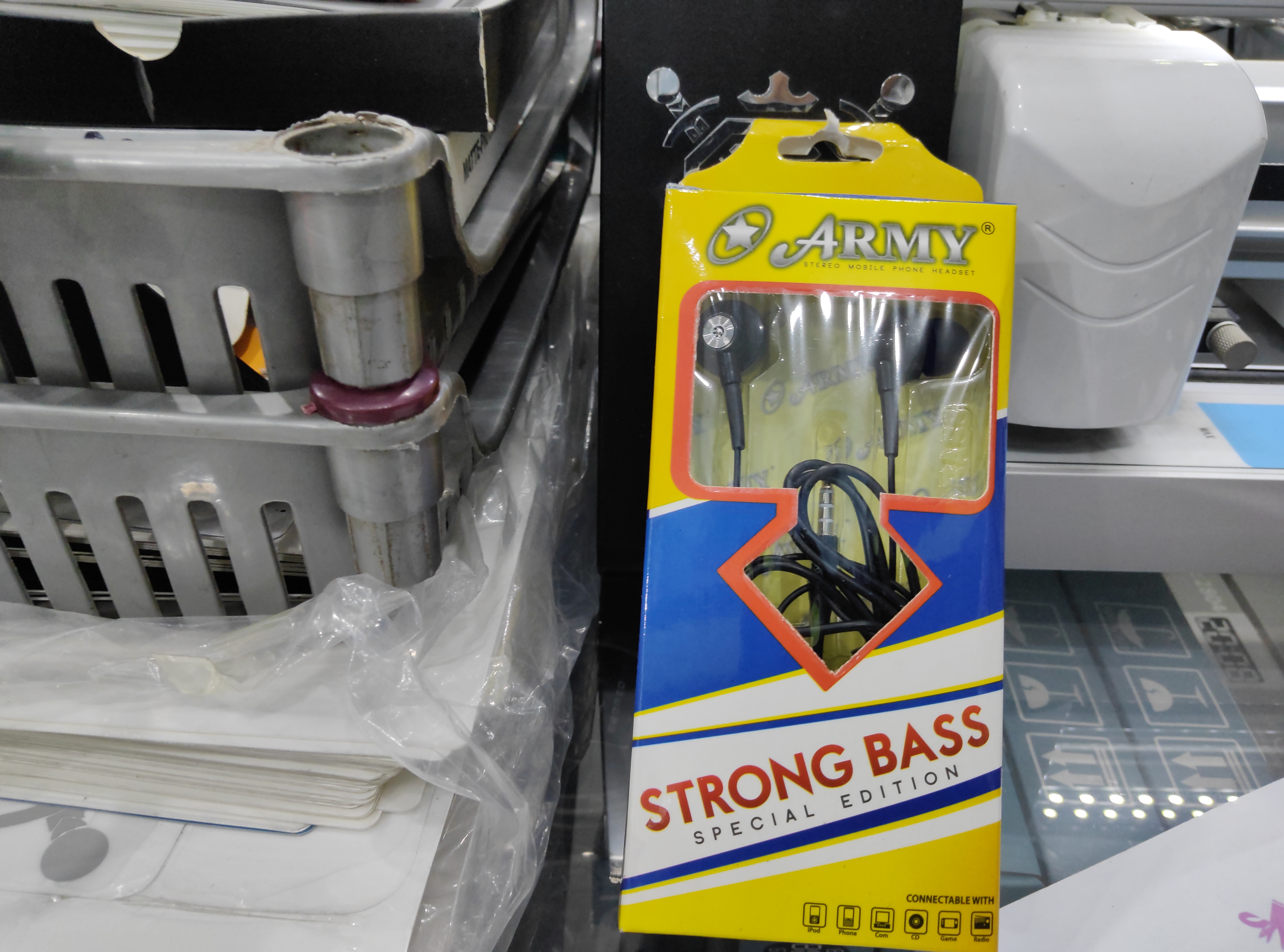 0576 HF ARMY STRONG BASS
